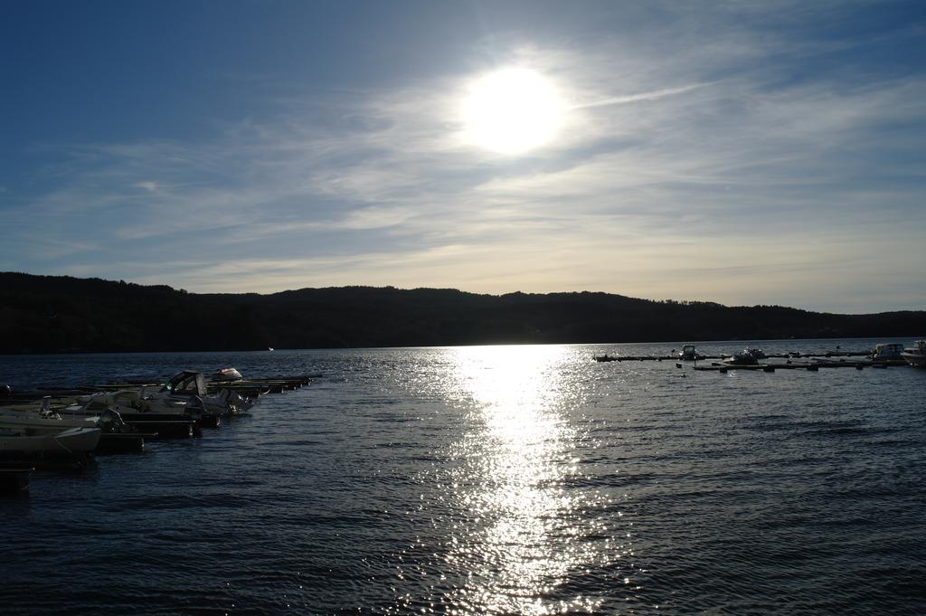 Aparthotel Tysnes Sjo Og Fritid Uggdal Esterno foto