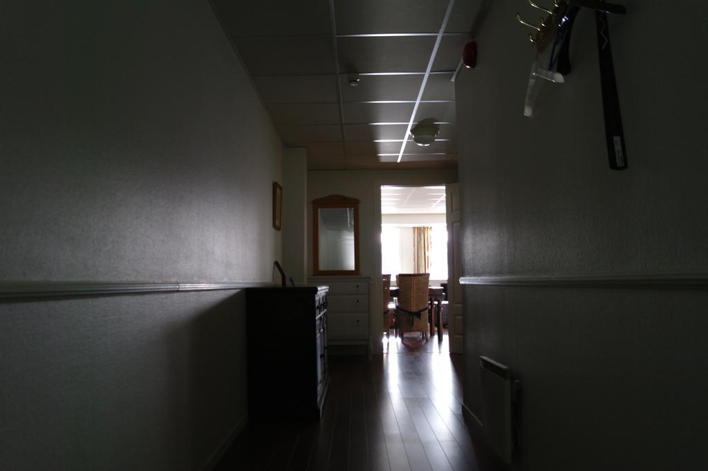 Aparthotel Tysnes Sjo Og Fritid Uggdal Camera foto