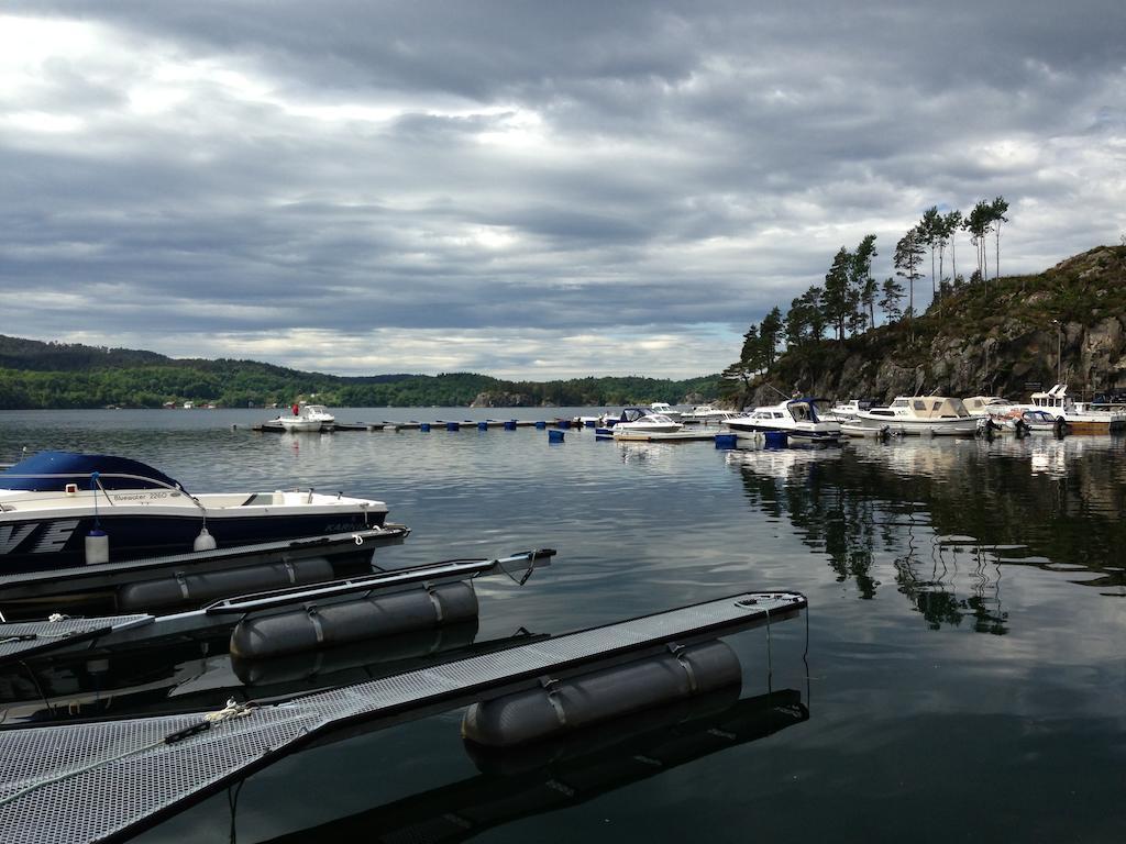 Aparthotel Tysnes Sjo Og Fritid Uggdal Esterno foto